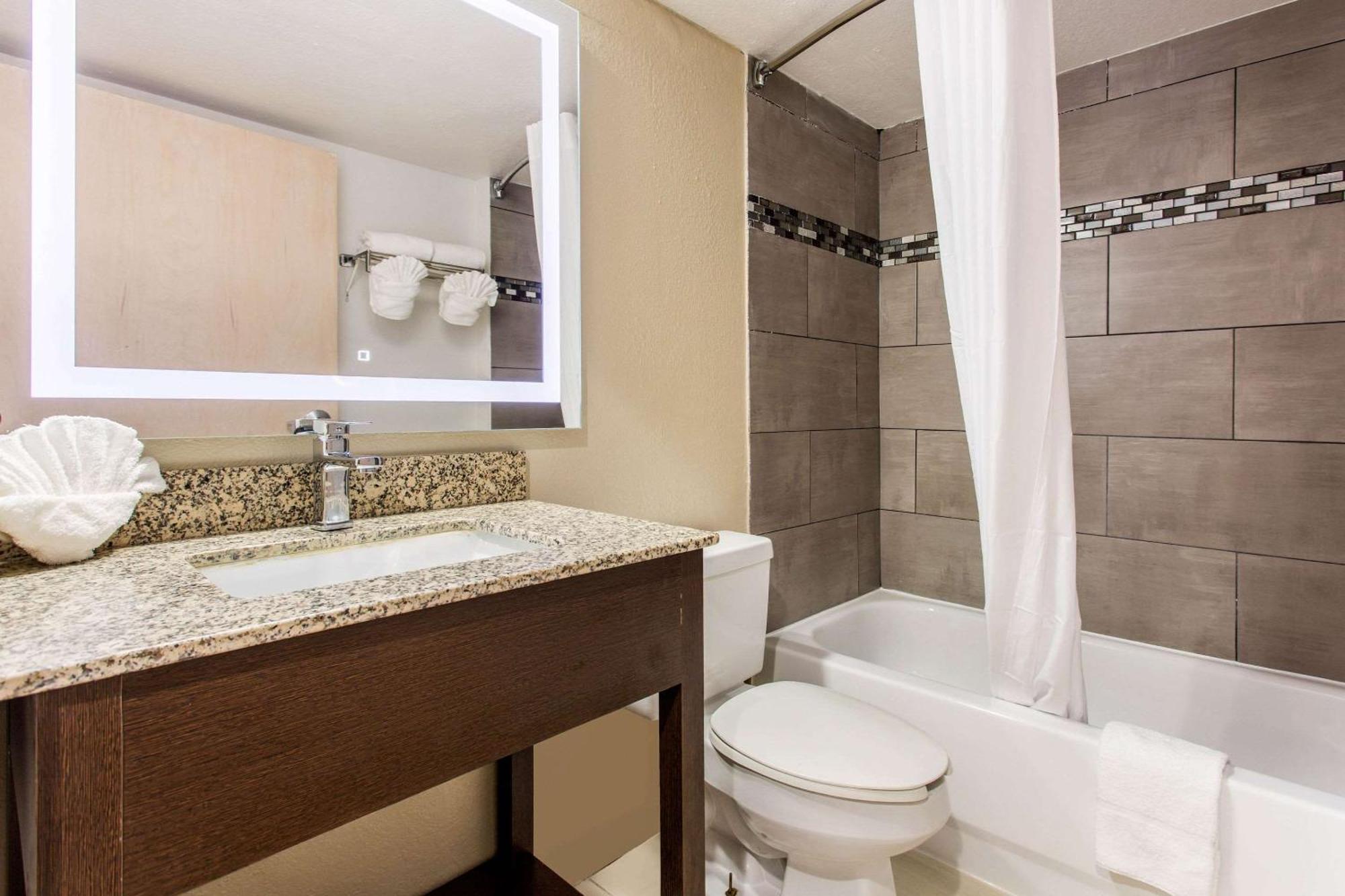 Quality Inn & Suites Myrtle Beach Near Outlets Ngoại thất bức ảnh